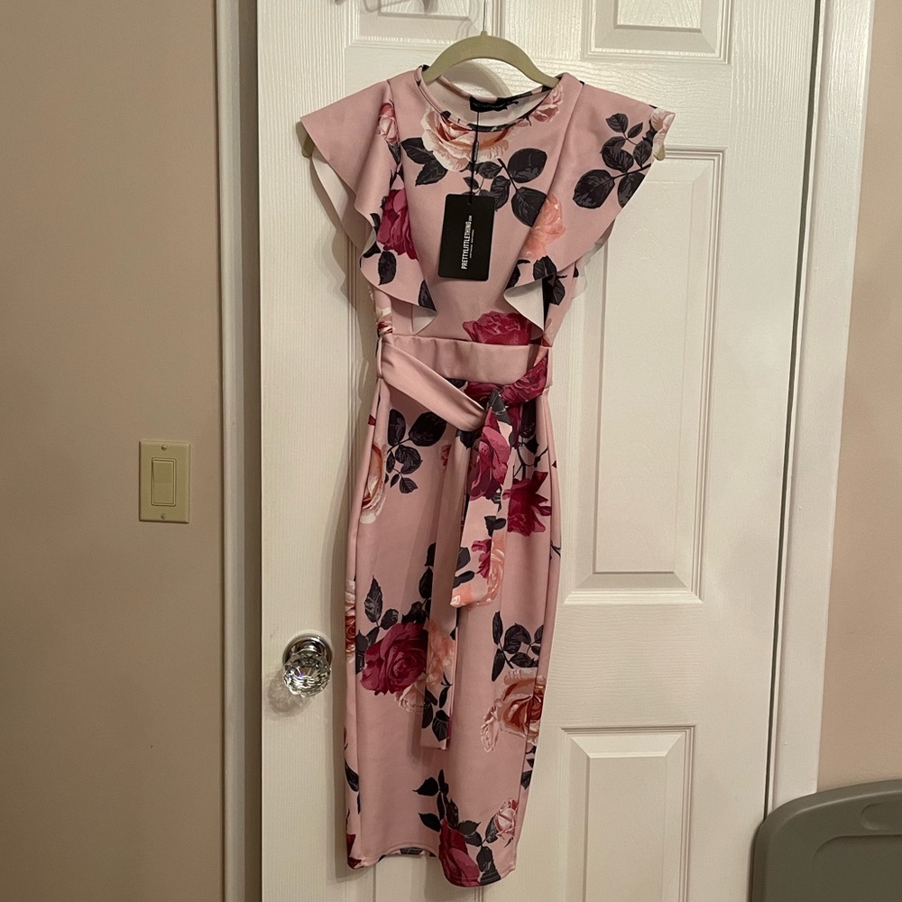 Pretty little thing classic floral dress- brand new with tags, never worn